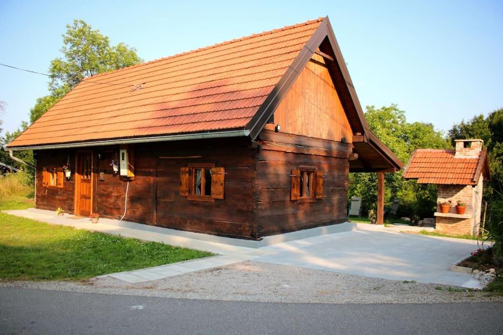 Holiday Home The Hive スルニュ エクステリア 写真