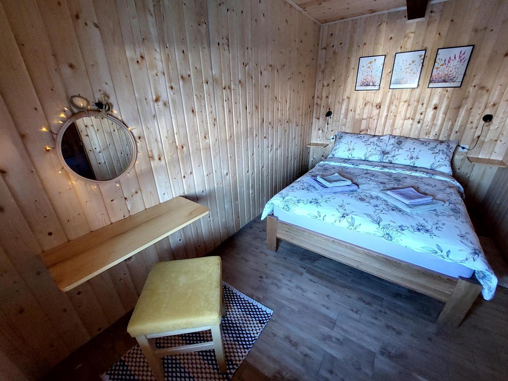 Holiday Home The Hive スルニュ エクステリア 写真