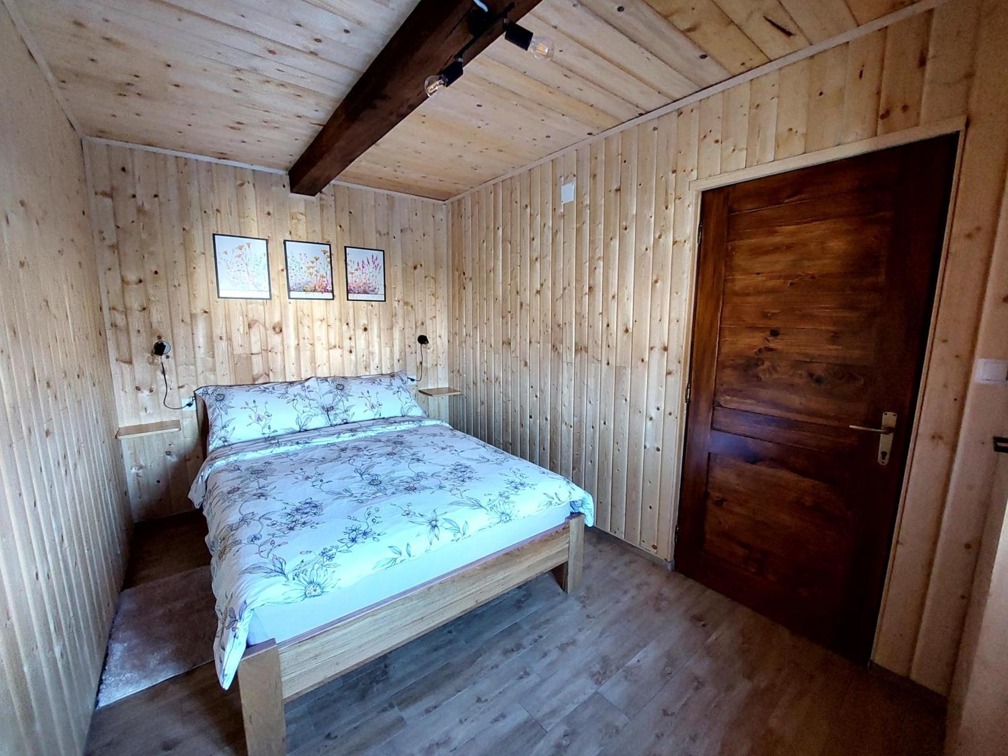 Holiday Home The Hive スルニュ エクステリア 写真