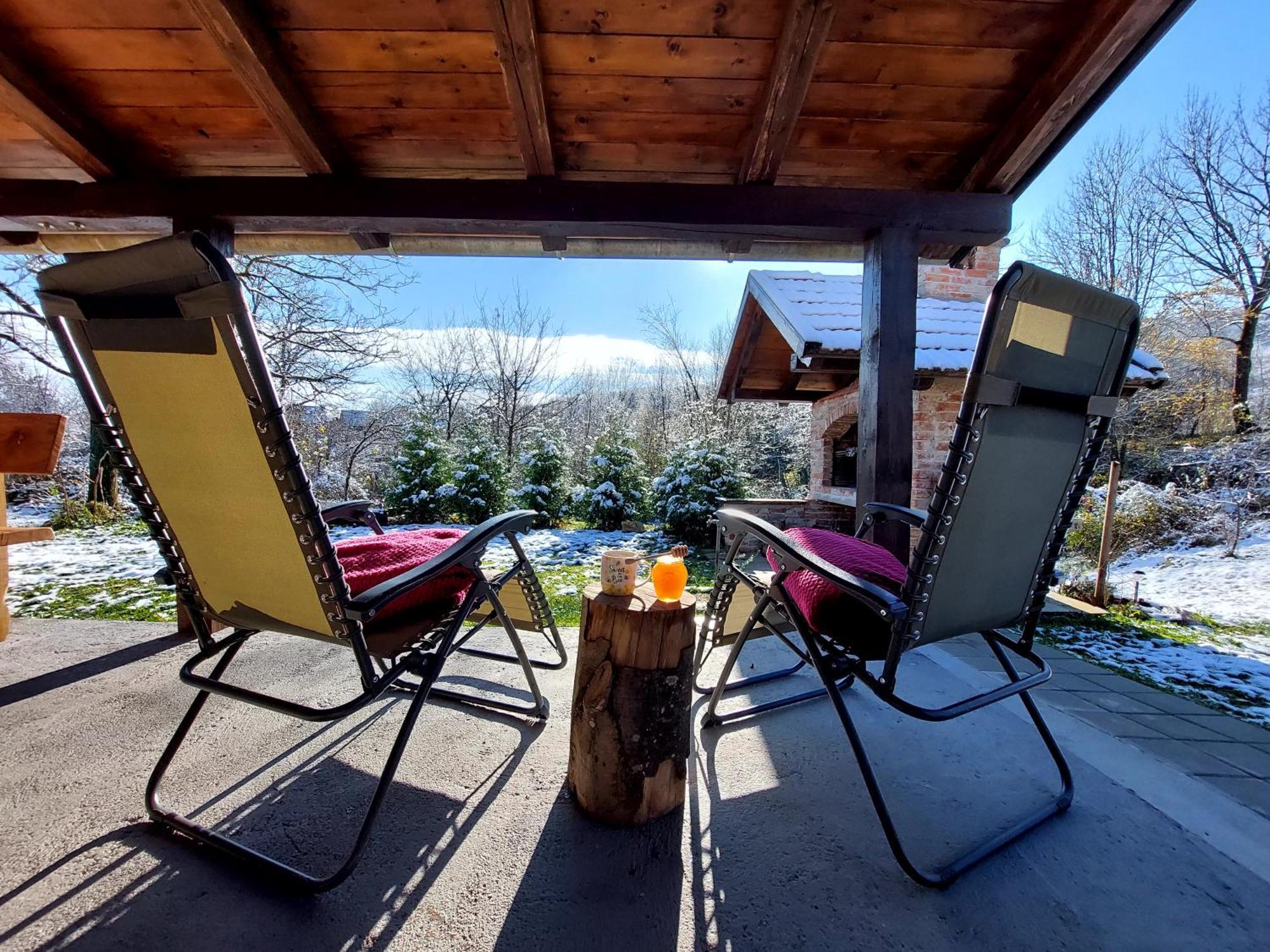 Holiday Home The Hive スルニュ エクステリア 写真