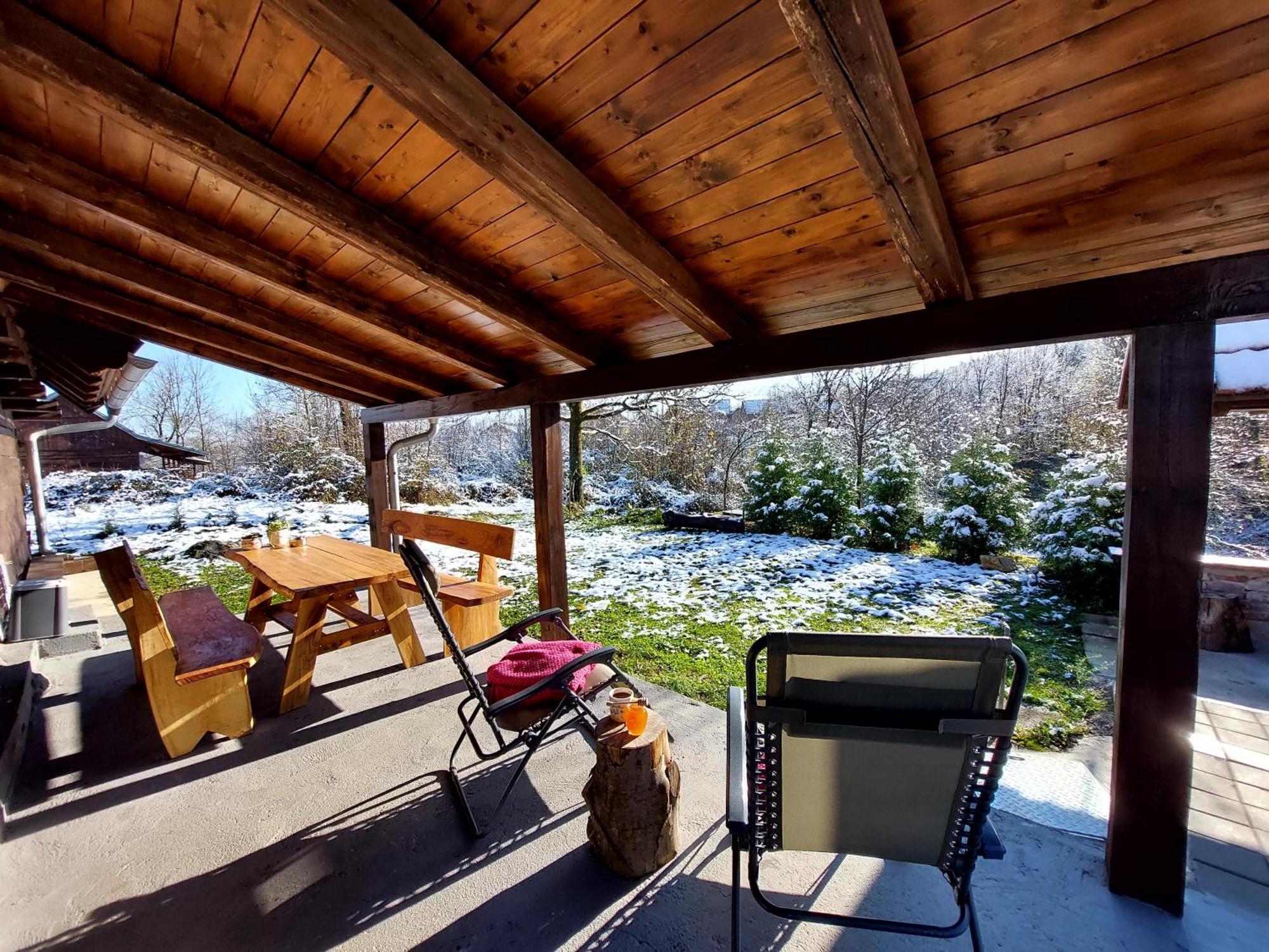 Holiday Home The Hive スルニュ エクステリア 写真