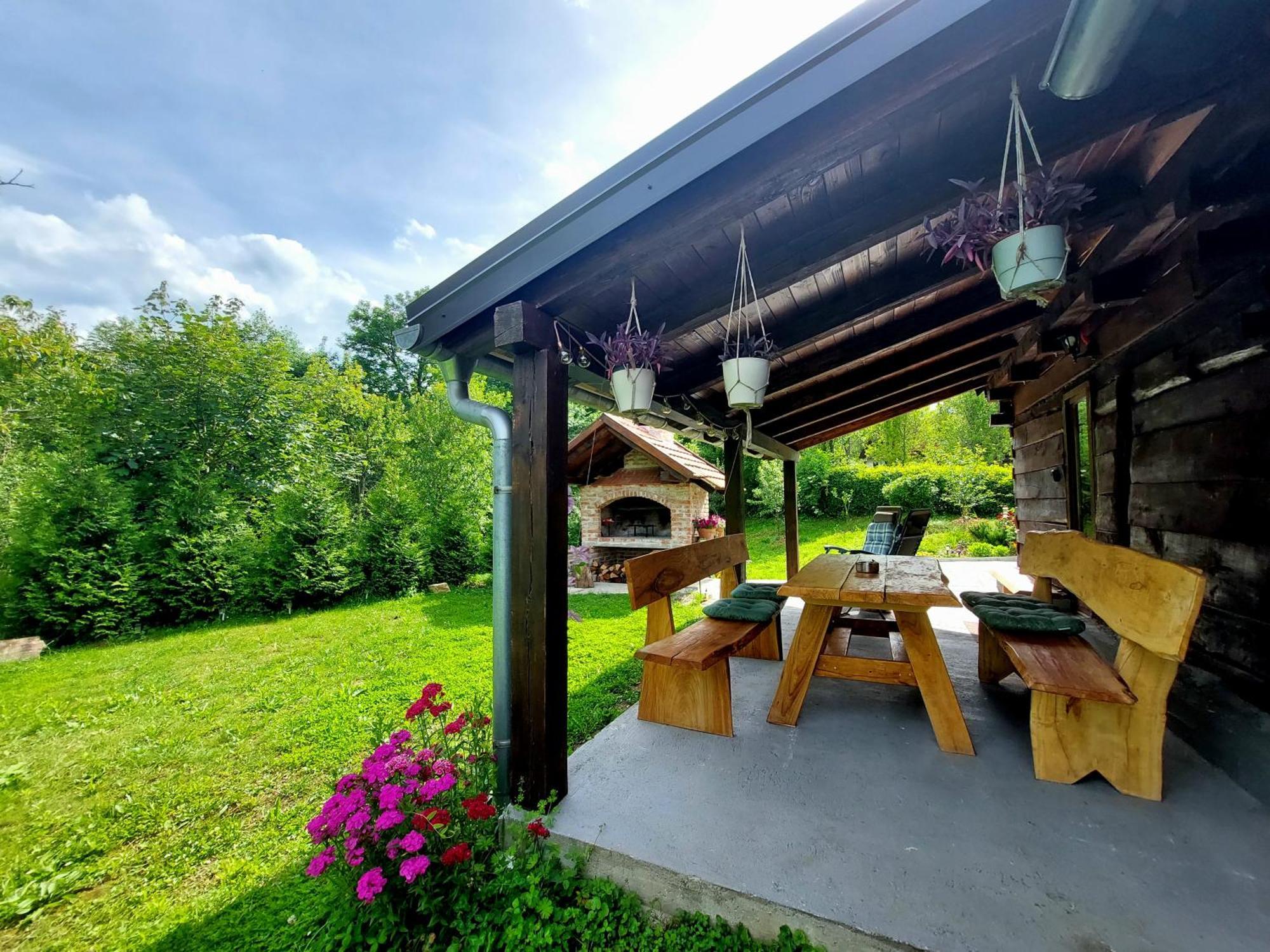 Holiday Home The Hive スルニュ エクステリア 写真